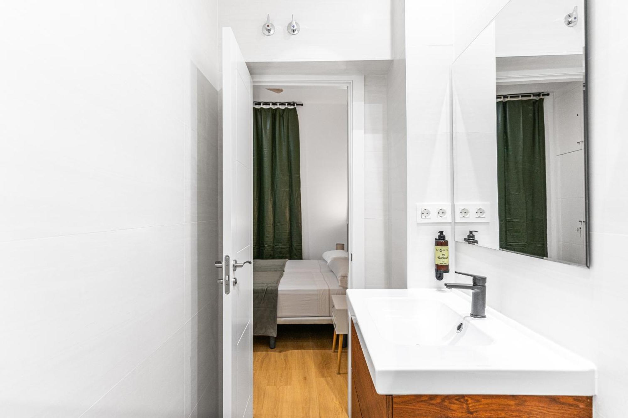 Vr Jeronima Apartments Madrid Exterior photo